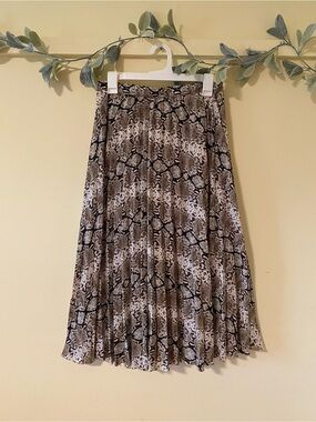 Banana Republic Snake Print Midi Pleated Skirt